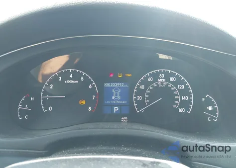 2011 Hyundai Genesis 4.6 z USA, uszkodzony, nr VIN KMHGC4DF8BU132216